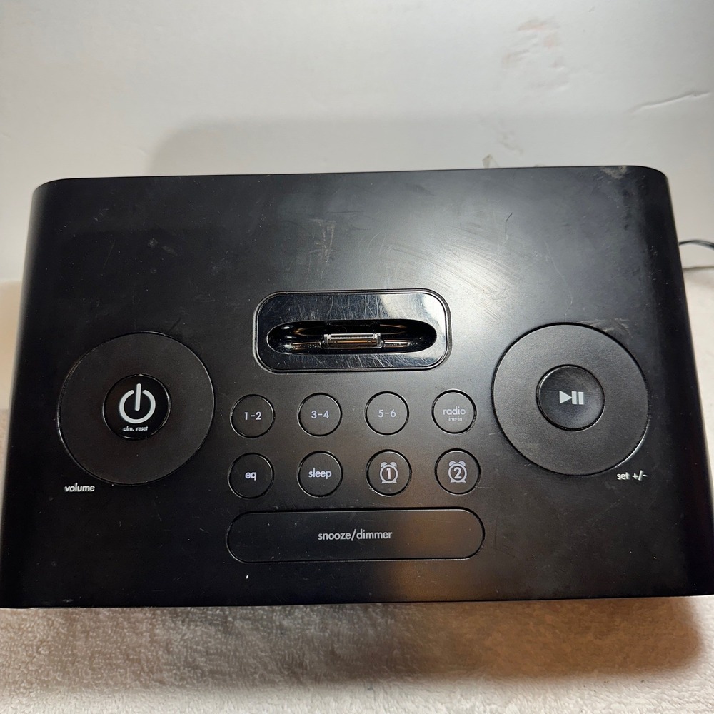 iHome iP97 Alarm Radio iPod Dock AM FM Black Digital Scratched/cracked Screen